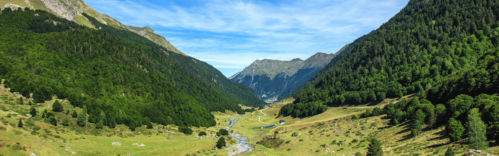 Hiking in Nouvelle-Aquitaine - natural landscape