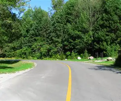Darlington Provincial Park hiking trail - natural landscape