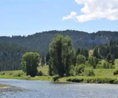 Sentier de randonnée Smith River (Montana) - paysage naturel