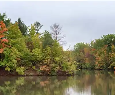 Lake Wabukayne Trail hiking trail - natural landscape
