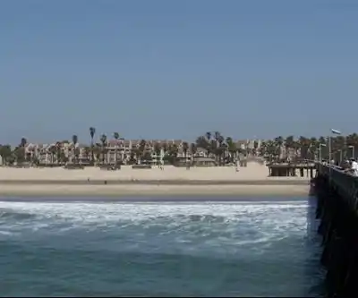 Port Hueneme hiking trail - natural landscape