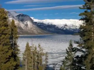 Explorer le sentier Lake Minnewanka