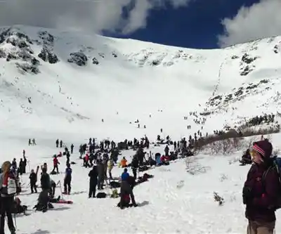 Tuckerman Ravine hiking trail - natural landscape