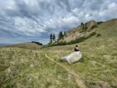 Black Mountain - Sntsk'il'ntən Regional Park hiking trail - natural landscape