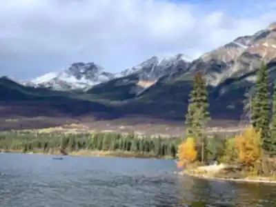 Découvrir Pyramid Lake en Alberta North