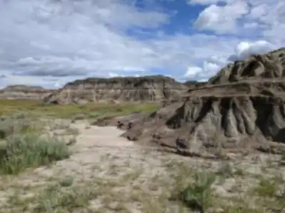 Discover Horseshoe Canyon in Canadian Badlands