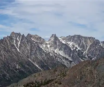 Mount Stuart hiking trail - natural landscape