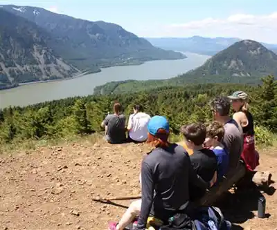 Triangle Pass hiking trail - natural landscape