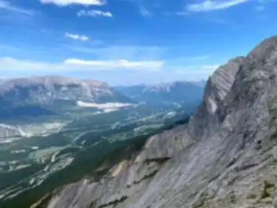 Vue en randonnée de Ha Ling Peak