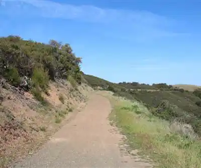 Sierra Azul Open Space Preserve hiking trail - natural landscape