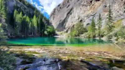 Grassi Lakes hiking trail - natural landscape