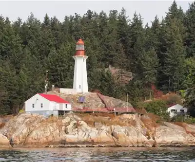 Sentier de randonnée Point Atkinson - paysage naturel