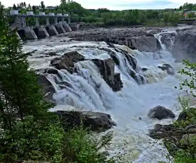 Grand Falls hiking trail - natural landscape