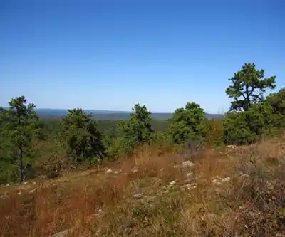 Stony Lake hiking trail - natural landscape