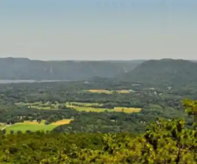 Sentier de randonnée Schunnemunk Mountain, New York - paysage naturel