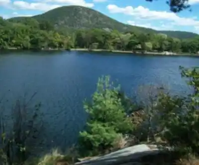 Bear Mountain, New York hiking trail - natural landscape