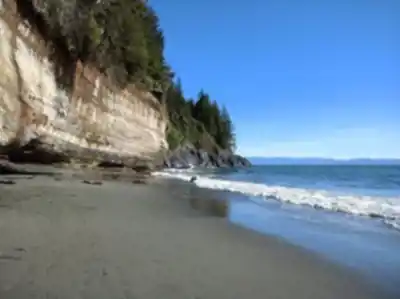 Mystic Beach hiking trail - natural landscape
