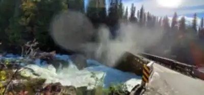 Explorer le sentier Helmcken Falls