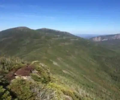 Vue en randonnée de Mount Coe, Maine
