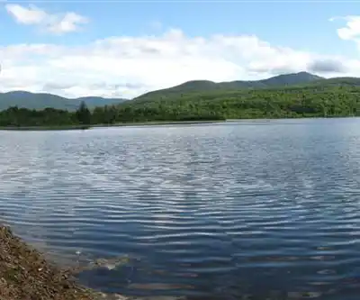 Columbus Mountain, Maine hiking trail - natural landscape