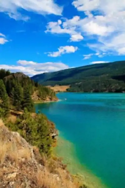 Discover Kalamalka Lake in Thompson Okanagan