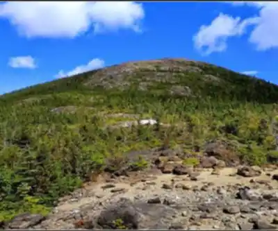 Sentier de randonnée Bigelow Mountain, Maine - paysage naturel