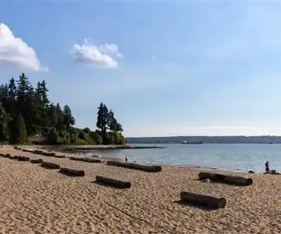 Third Beach hiking trail - natural landscape