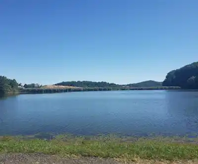 Round Valley Recreation  hiking trail - natural landscape