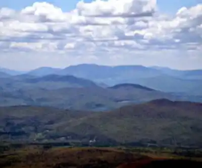 Sentier de randonnée Mendon Peak, Vermont - paysage naturel