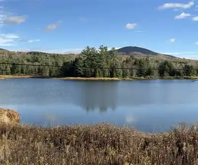 Mount Jefferson, New York hiking trail - natural landscape