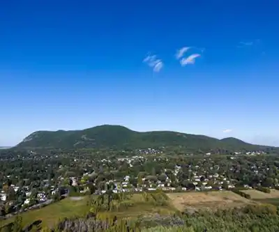 Paysage de Mont Saint-Hilaire - randonnée pédestre