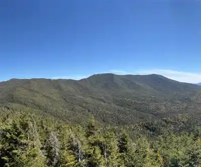 Sentier de randonnée Santanoni Peak, New York - paysage naturel