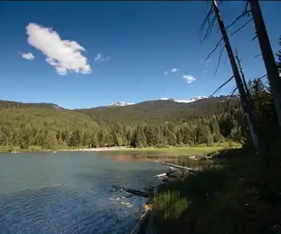 Hydro Cut hiking trail - natural landscape