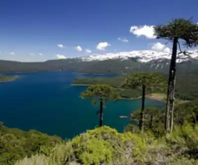 Sierra Nevada, Argentina_Chile hiking trail - natural landscape