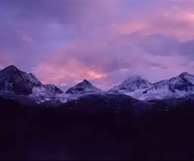 Mount Abbot, California hiking trail - natural landscape
