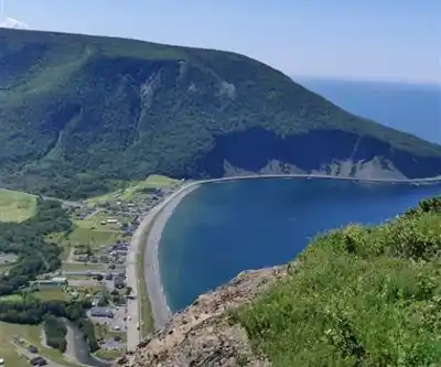 On the trails of Mont Saint-Pierre