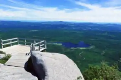 Mont Du Lac Des Cygnes hiking trail - natural landscape