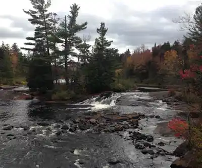 Sentier de randonnée Mount Morris, New York - paysage naturel