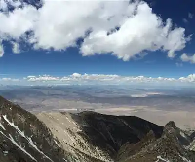 Boundary Peak, Nevada hiking trail - natural landscape