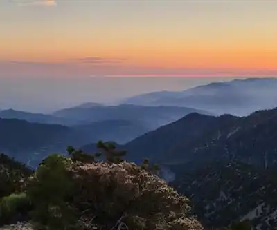 Telegraph Peak, California hiking trail - natural landscape