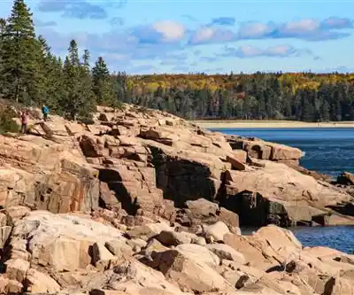 Sentier de randonnée Rocky Mountain, Maine - paysage naturel
