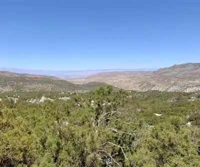 Santa Rosa Mountain, California hiking trail - natural landscape