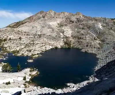 Mount Price, California hiking trail - natural landscape
