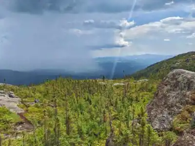 Une randonnée sous la pluie au Mont Morios