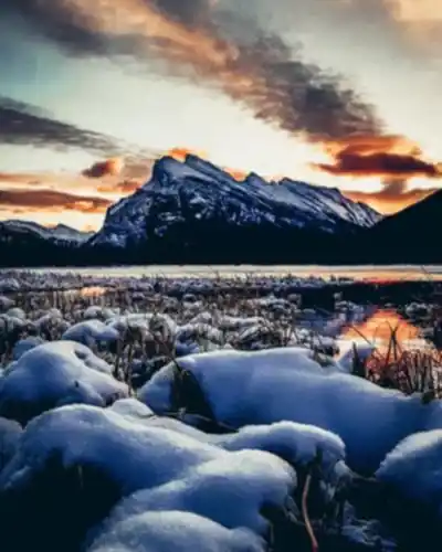 Discover Vermilion Lakes in Canadian Rockies
