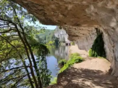 Sentier de randonnée Parc naturel régional des Causses du Quercy - paysage naturel