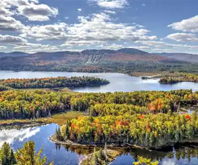 Mont Ouareau hiking trail - natural landscape