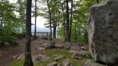 Explore Mont Sourire trail