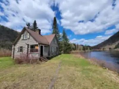 Sur les sentiers de Parc National De La Jacques-cartier