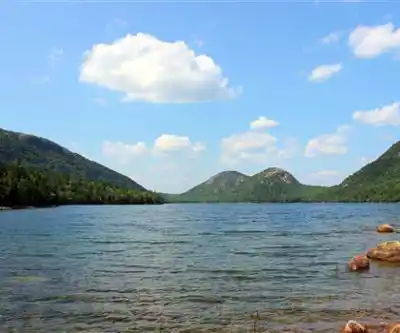 Jordan Pond Path Trailhead hiking trail - natural landscape